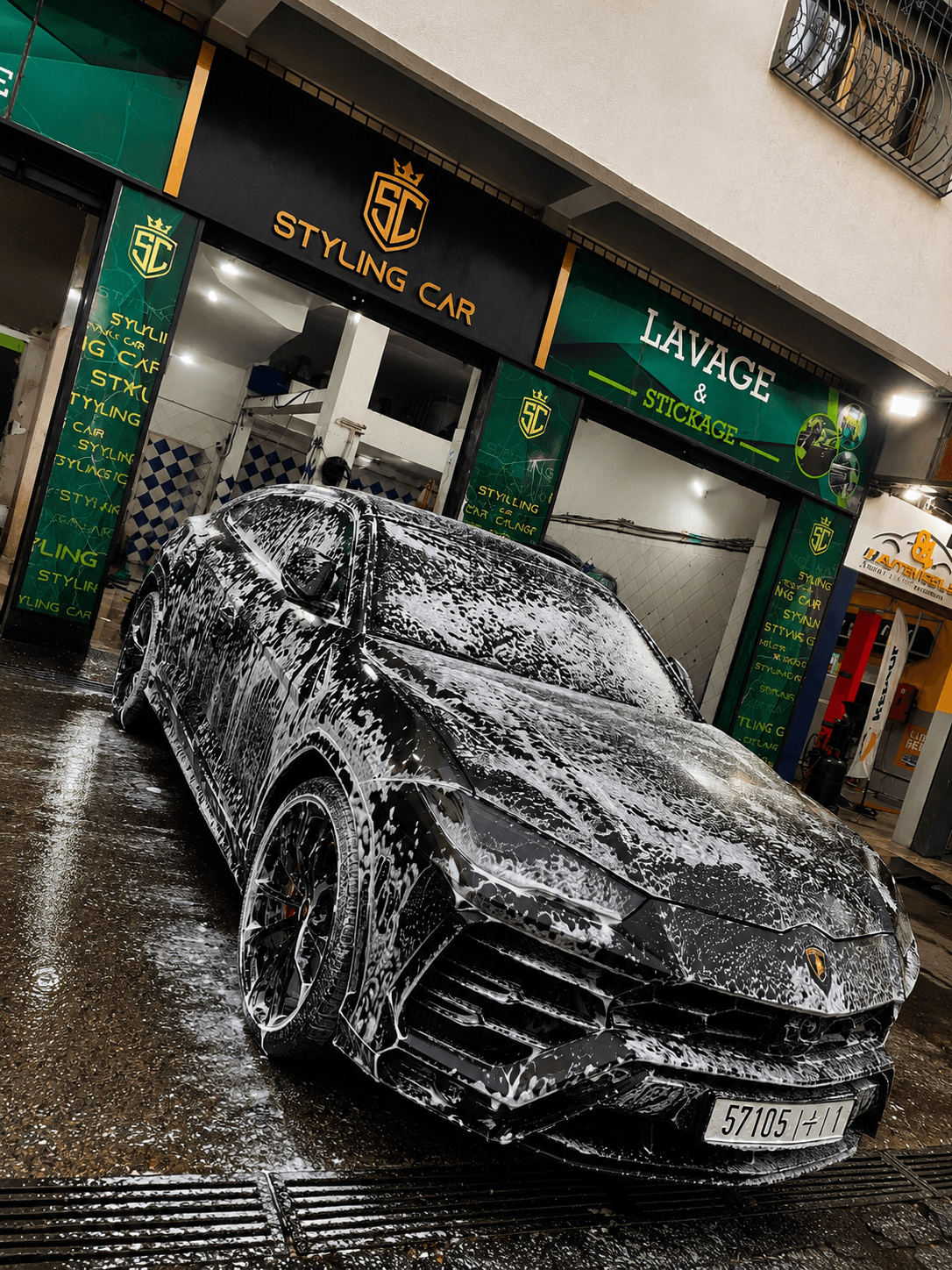 Ouvrir l’image : Lavage premium Lamborghini Urus